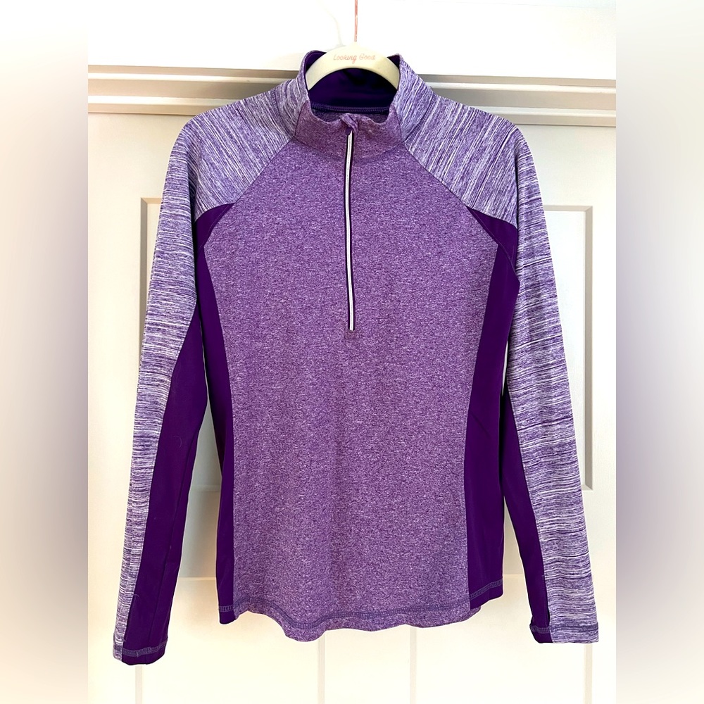 Danskin, size Medium, purple pullover top.